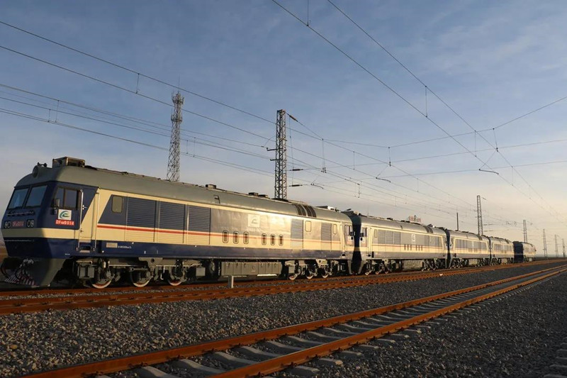 中铁十六局铁运公司锡北铁路运营指挥部行稳致远勇争先