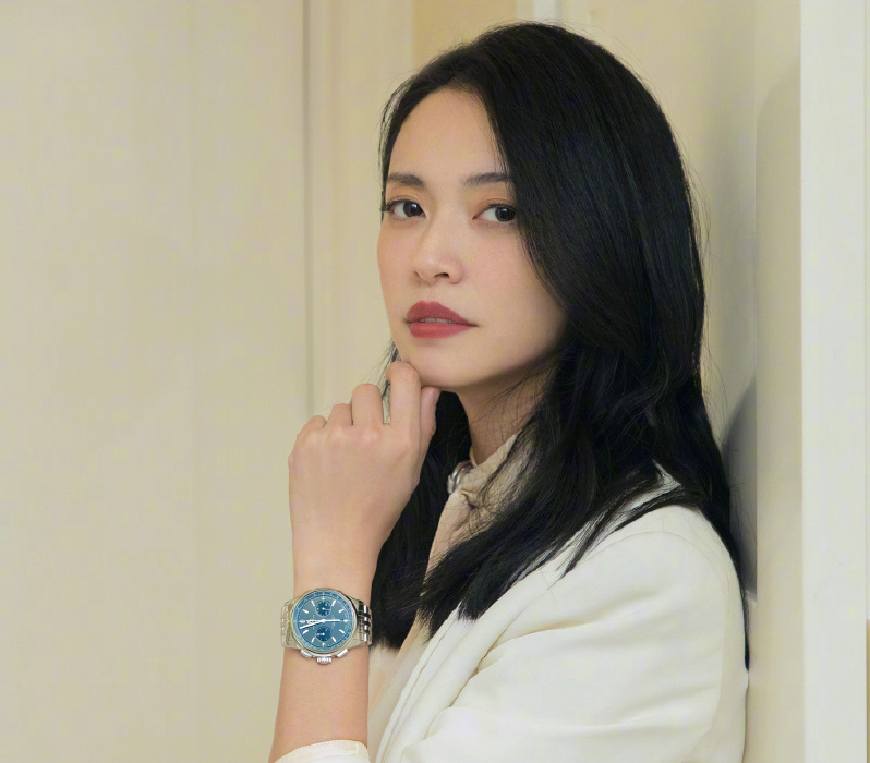 而女主是由姚晨饰演的,姚晨在演技方面是很有实力的,主演的电视剧深受