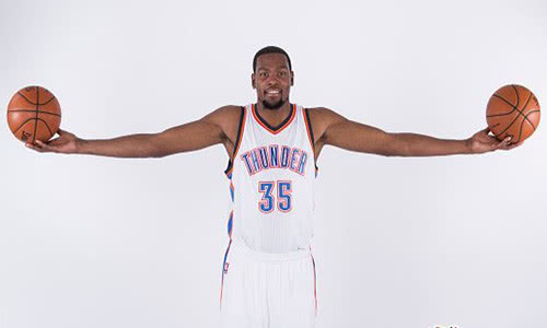 杜兰特臂展多恐怖?小臂比保罗整只手臂都长,比乔丹还高15cm