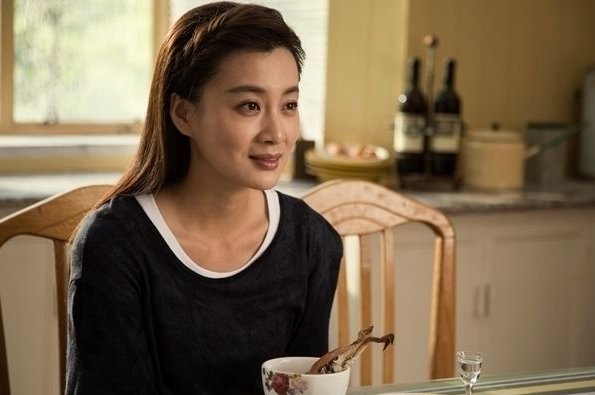 中扮演"露露",《产科医生》中的"李小平",《绝杀》中的"石谷雨"在刚刚
