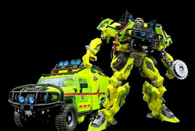 变形金刚mpm系列玩具mpm11-救护车(ratchet)正式发布
