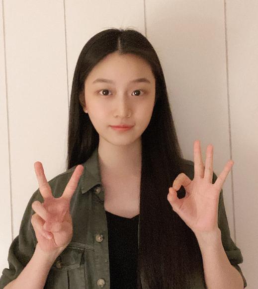 当她拉直长发后,网友开始心动了|郑水晶|黄景瑜|长发_新浪新闻