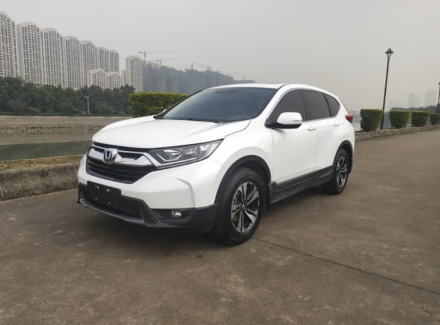 喜提本田crv自动挡低配,油耗经济,空间给力,这价格如何?