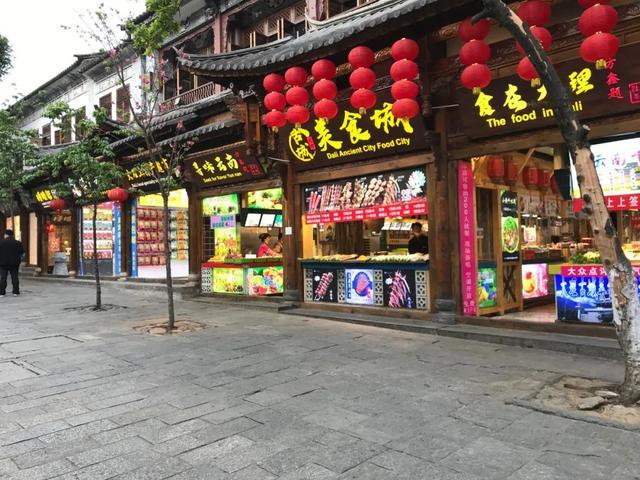 为啥如今景区的商铺,一个个都面临"倒闭"?看完你就明白了