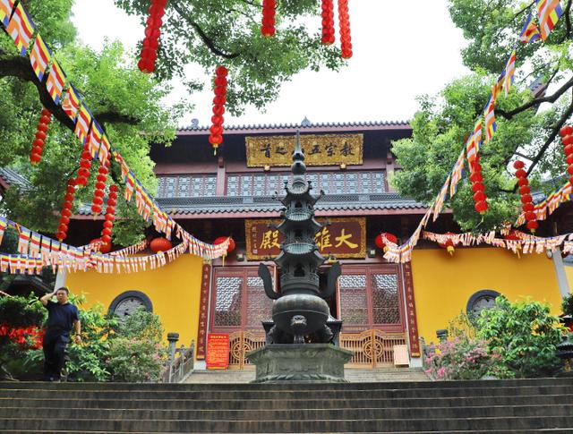 杭州一千年名刹寺宇壮丽景色清幽寺庙同杭州历史流传千古