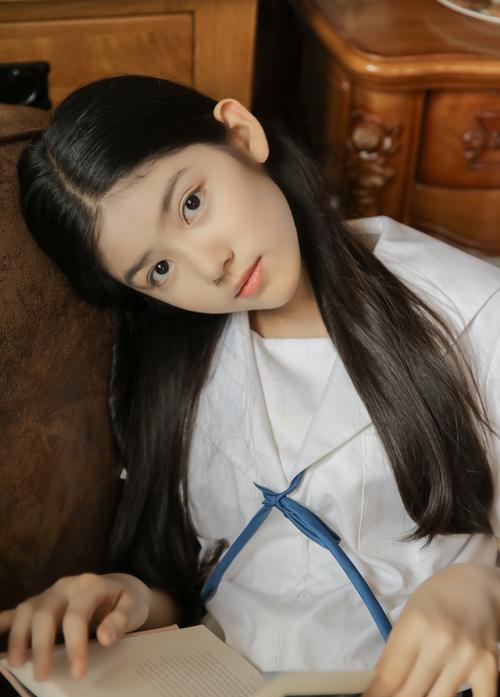 又发现了一位宝藏女孩14岁的她堪比明星她就是赵蕴卓