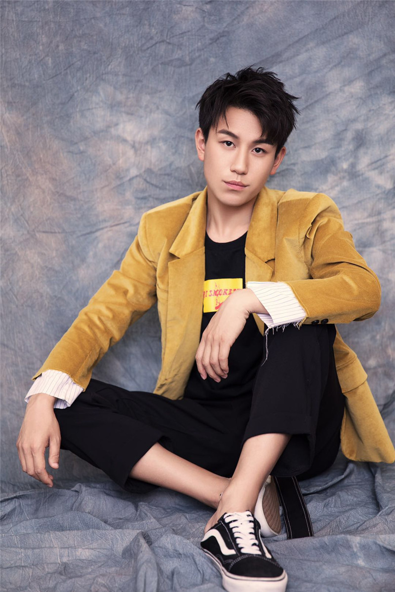 传闻中的陈芊芊白芨耿直蠢萌刘书源人设讨喜演技灵活获赞