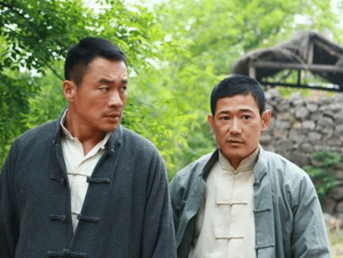 在中国演了15年"鬼子",回日本后却被暴打,果断让女儿加入中国