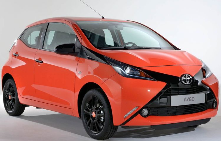 4万起步,丰田微型车油耗堪比摩托车,网友:后悔买比亚迪f0了!