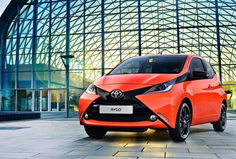 4万起步,丰田微型车油耗堪比摩托车,网友:后悔买比亚迪f0了!