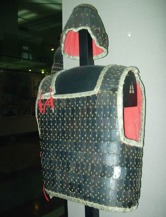 汉军头盔单调?汉朝人不服:作为铁器时代先锋,背后的难你们不懂