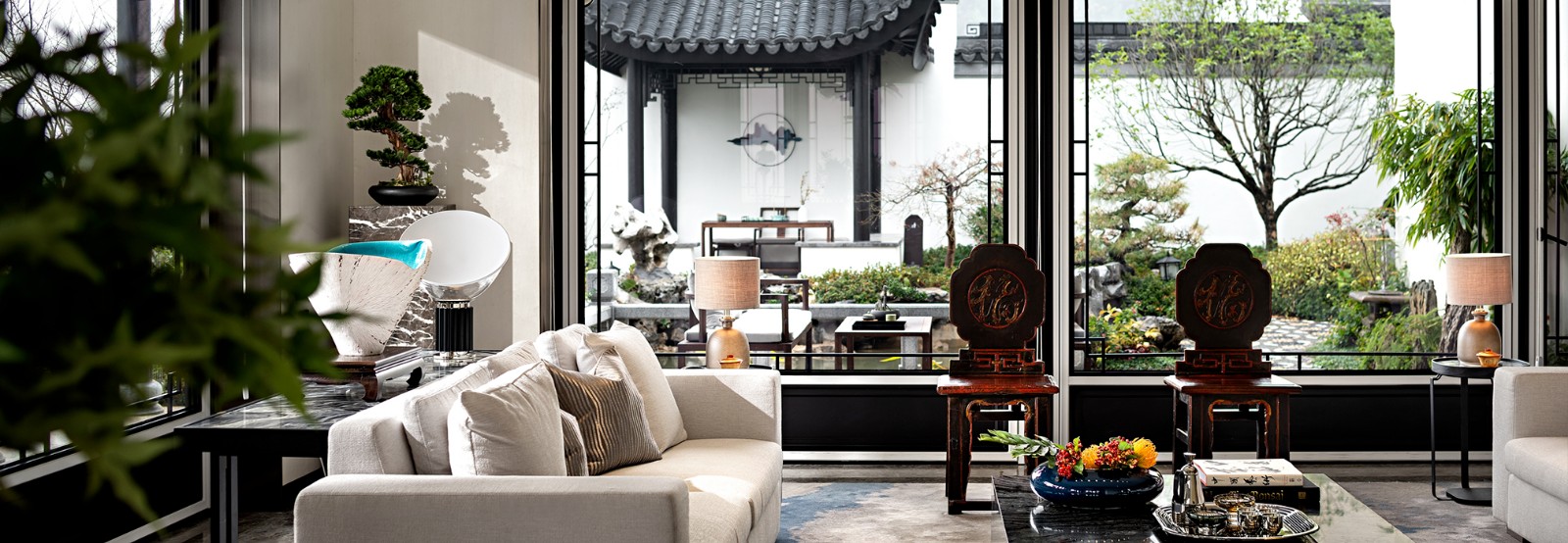 这才是有钱人的家,462㎡中式庭院,入户的每一步,都是诗意