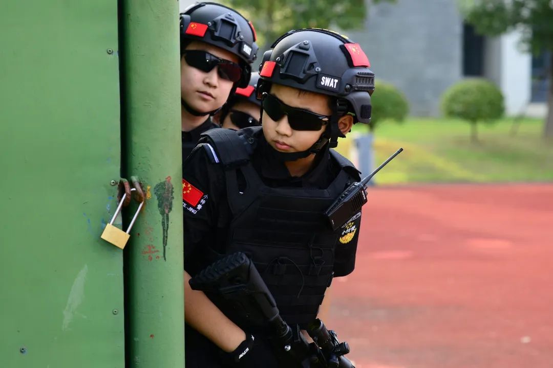 温州乾峰体育    温州乾峰体育2020年第九届    小特警成长夏令营成长