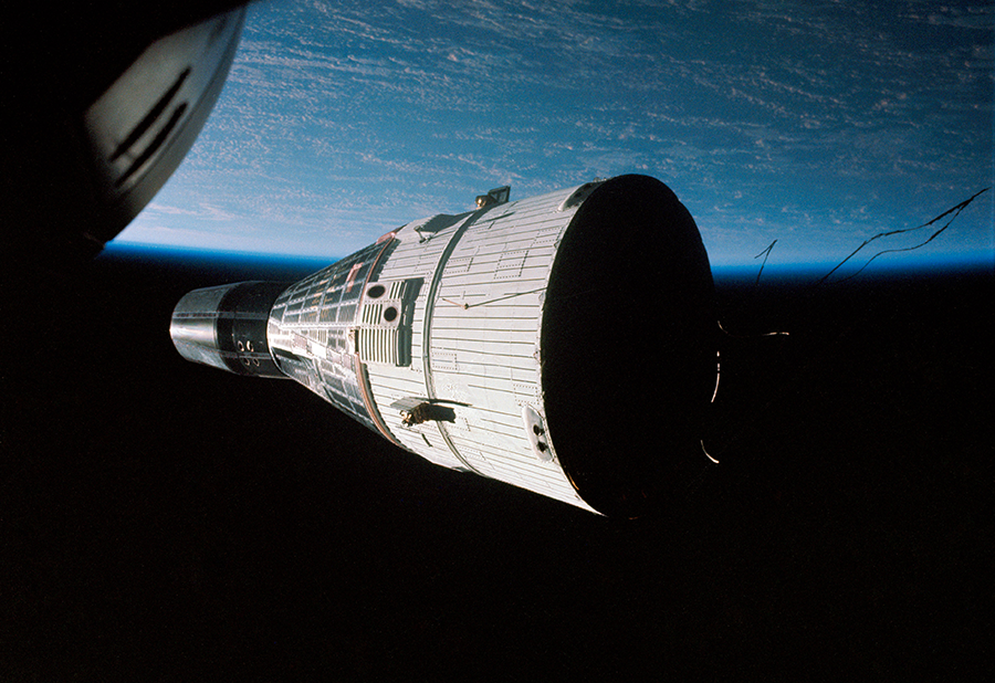 命悬一线|飞船|宇航员_新浪新闻