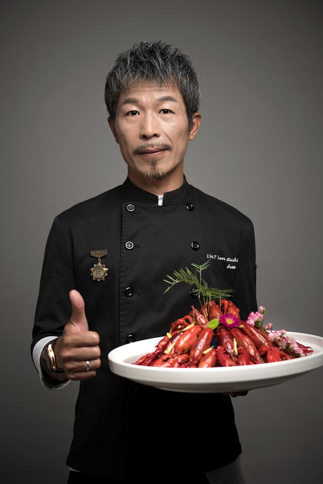 夜中国火了全国各地夜经济复苏吃货们狂欢的季节来了