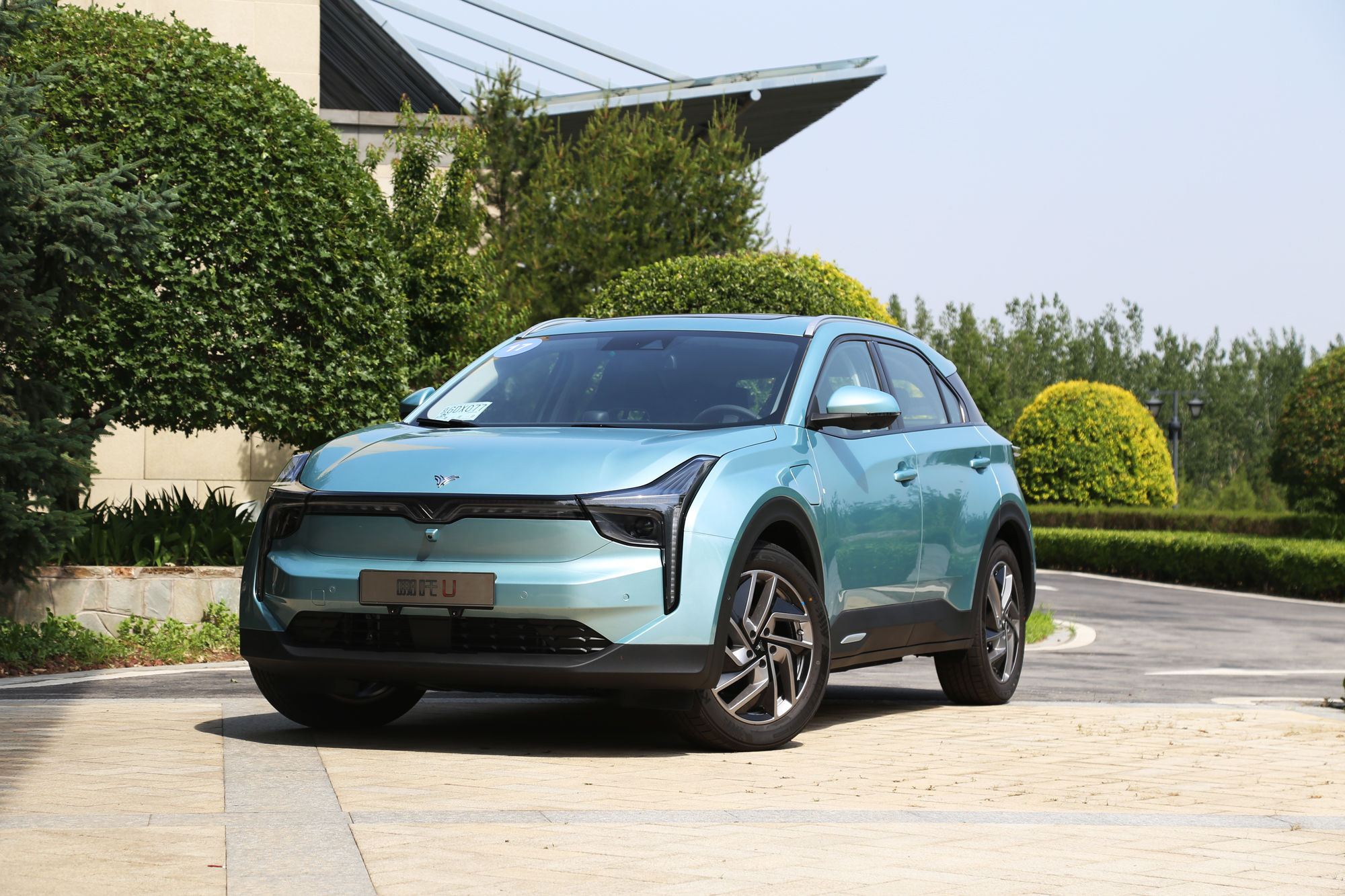 瞄准新能源主流suv市场 试驾哪吒u纯电动suv-新浪汽车