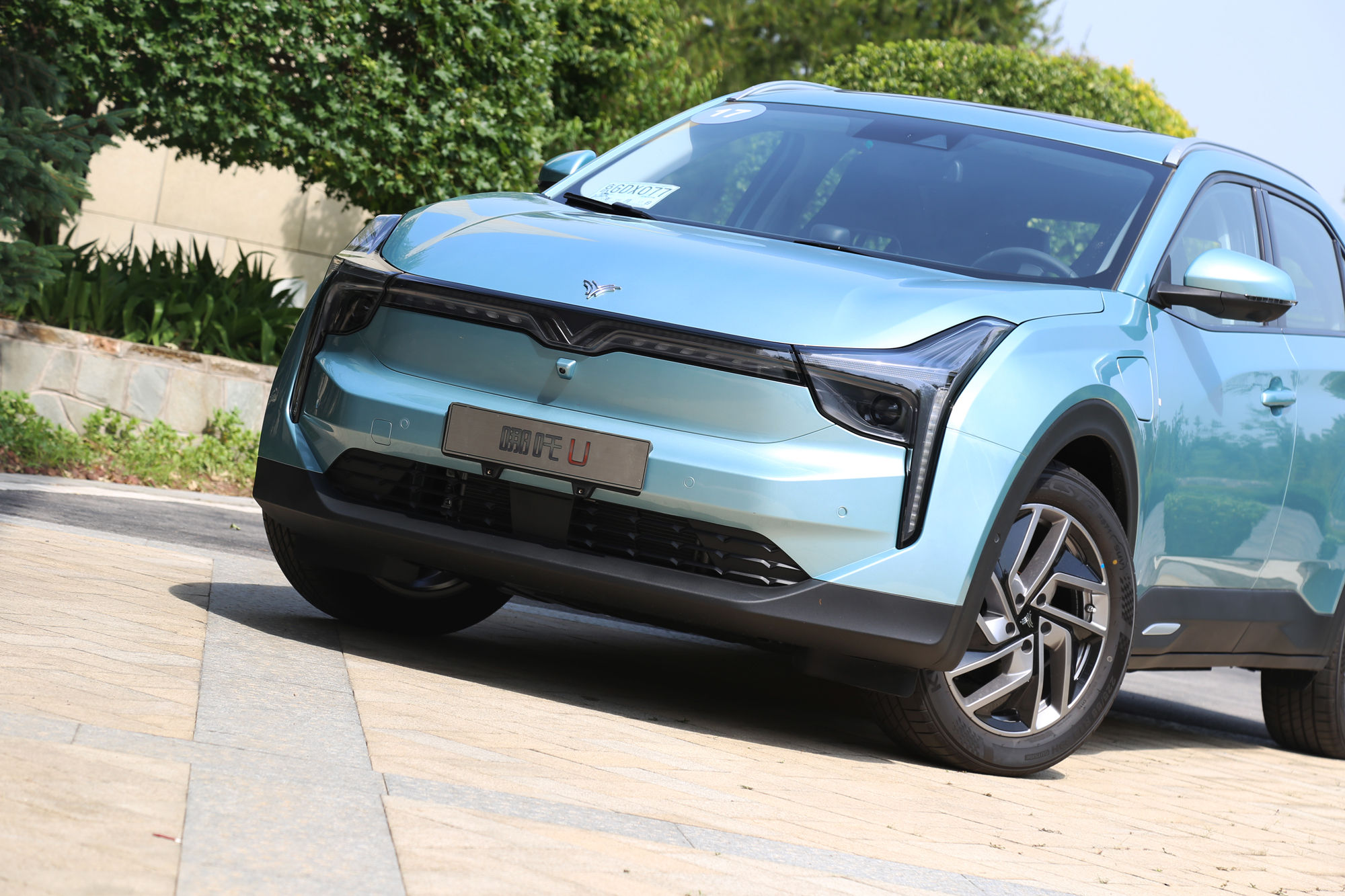 瞄准新能源主流suv市场 试驾哪吒u纯电动suv-新浪汽车