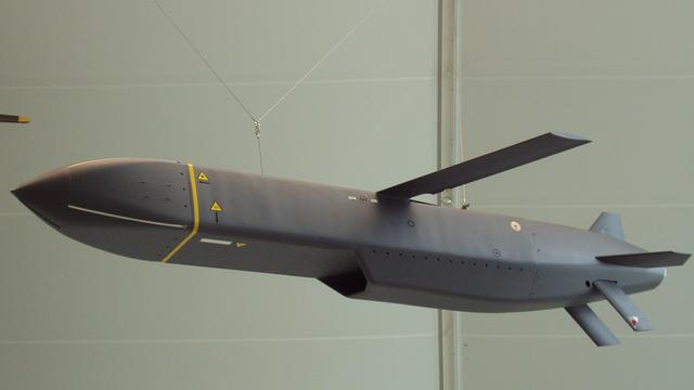 坐拥f15sa战斗机沙特空军压制不了胡塞武装大批美国导弹抵达