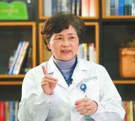 其中第一位李兰娟院士就是由专家组提名