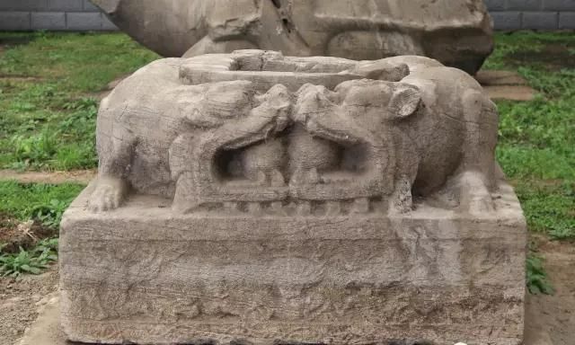 鄂州刺史梁安成康王萧秀墓石刻