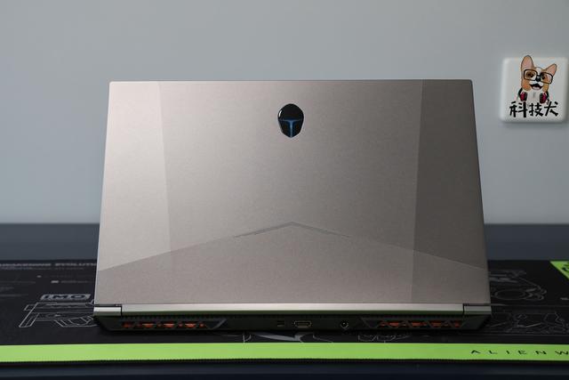 雷神911m野王轻薄游戏本评测十代i71650ti六千价位段无对手