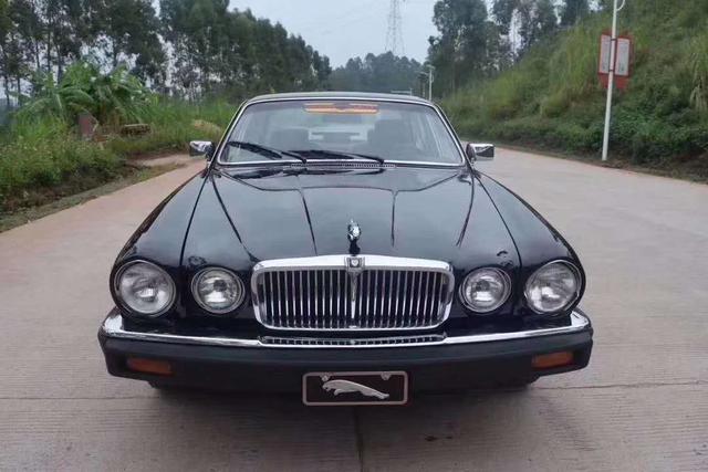 粤藏友晒出1990款的捷豹xj,v12限量版,每次开出来保养都被围观