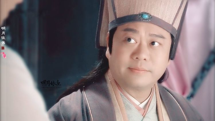 他因烫伤头发至今光头, 却成无线收视率确保, 与老婆做24年丁克族