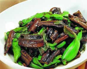 炒卷筒鳝鱼的详细制作教程