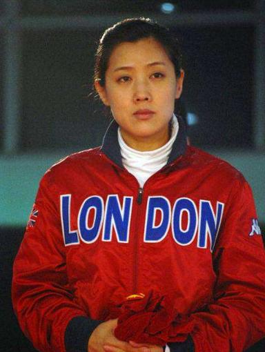 李歌凭"妈妈洗脚"感动千万人,31岁入行低调不炒作,至今无人识