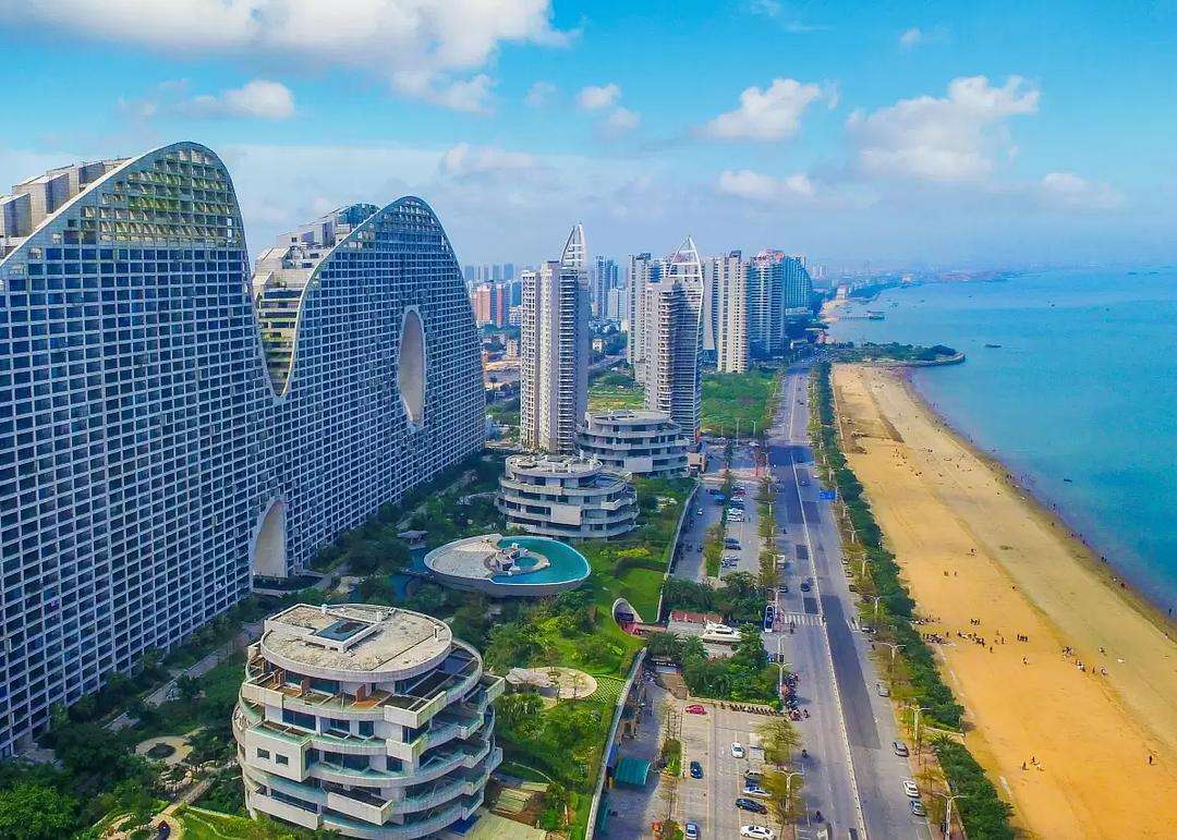 南宁经济不如北海,防城港,海口也表现平平,湛江在雷州半岛也没多大