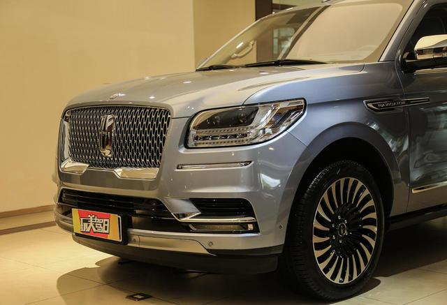 实拍林肯领航员长轴版 suv中的领航者-新浪汽车