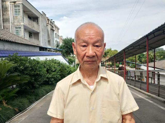 岳阳83岁的老头儿要做这件事真酷