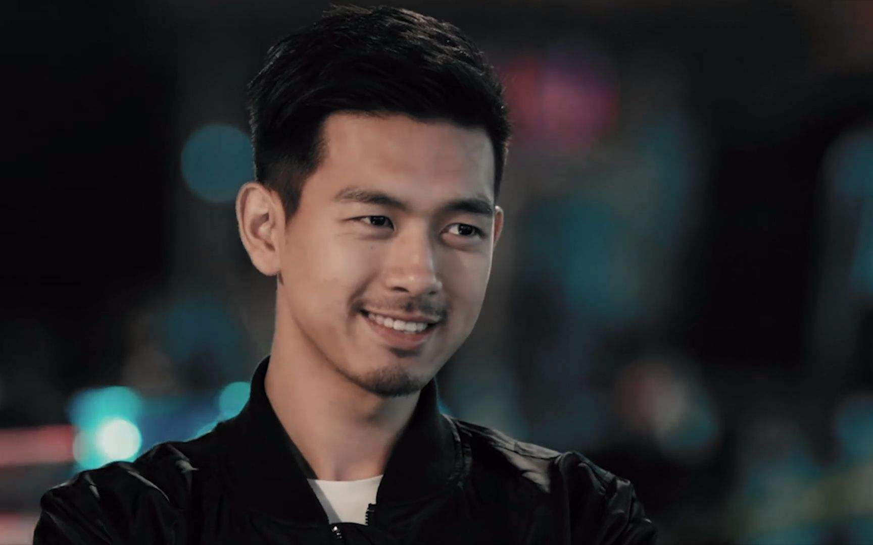 李威|地摊|大明星_新浪新闻