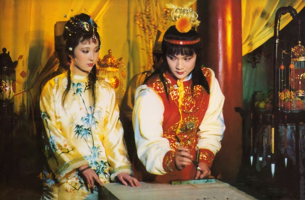 实际是暗讽李纨的稻香村