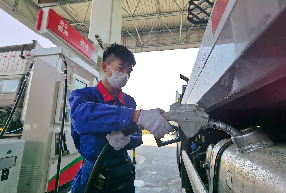 中国石化这座加油站卖"疯"了