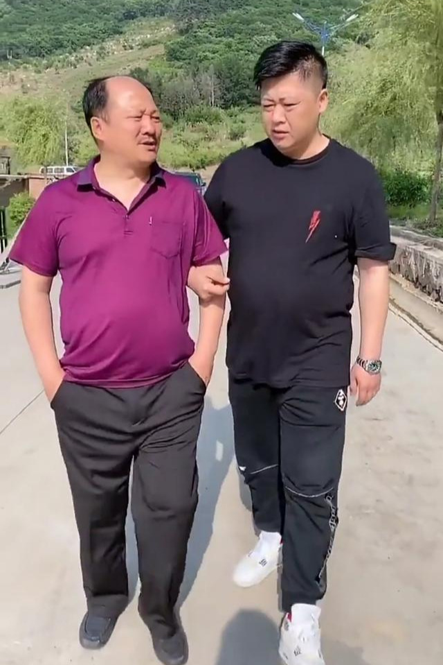 谢永强终于开始减肥了乡村爱情13片场的他看着瘦了