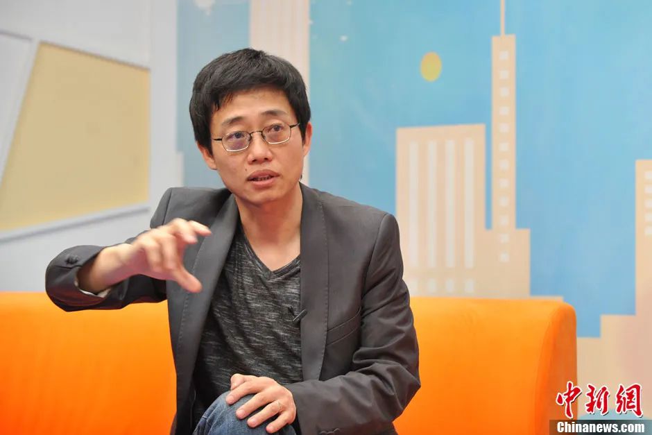 "刚到美国时老移民对我说,在美国只要有阿q精神就能活得好,但真想这么