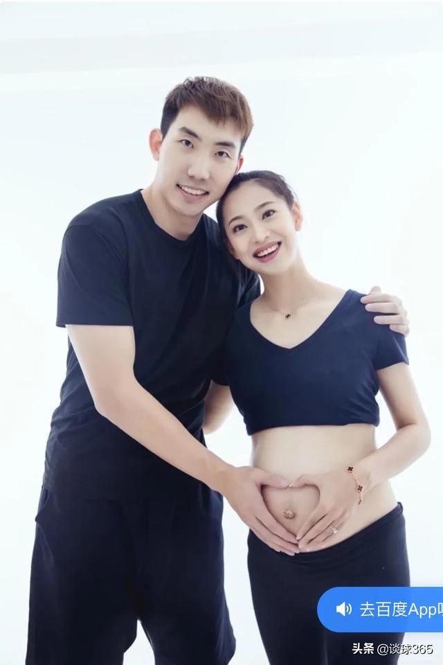 在役期间,王茜是天津女排和中国女排的一名出色的自由人,她的反应敏捷