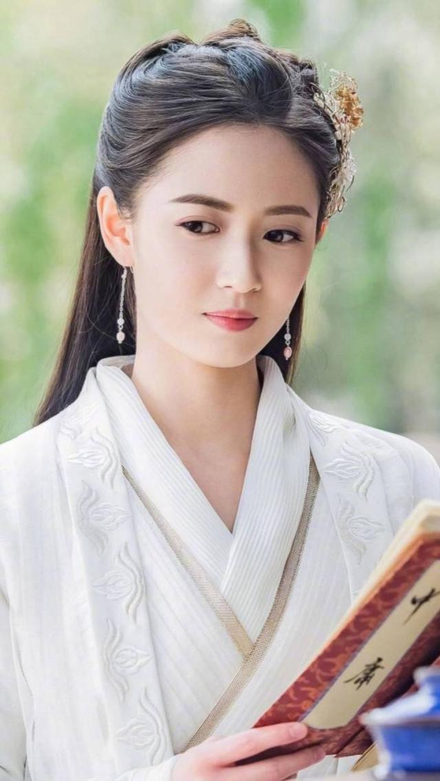 看历代最美"赵敏",本来冲着黎姿和贾静雯去的,却被她惊艳到了