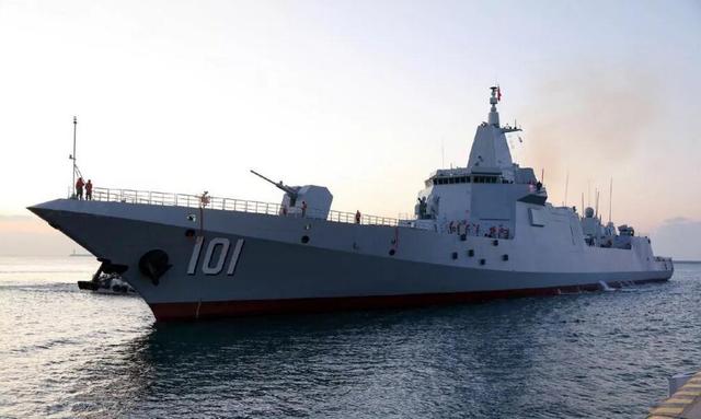 升级版055a将有什么新变化美国人会有大改进搭载电磁轨道炮