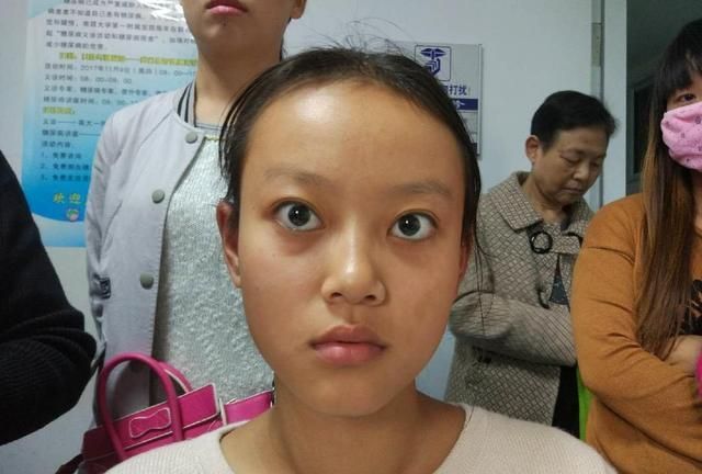 甲亢是怎么引起的?|甲亢|甲状腺|激素_新浪新闻