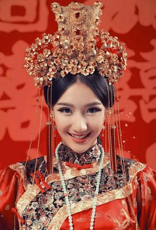 凤冠霞帔,最美中国风