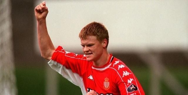 曾令对手当场断腿的挪威重炮,利物浦的"带刀侍卫"约翰·里瑟