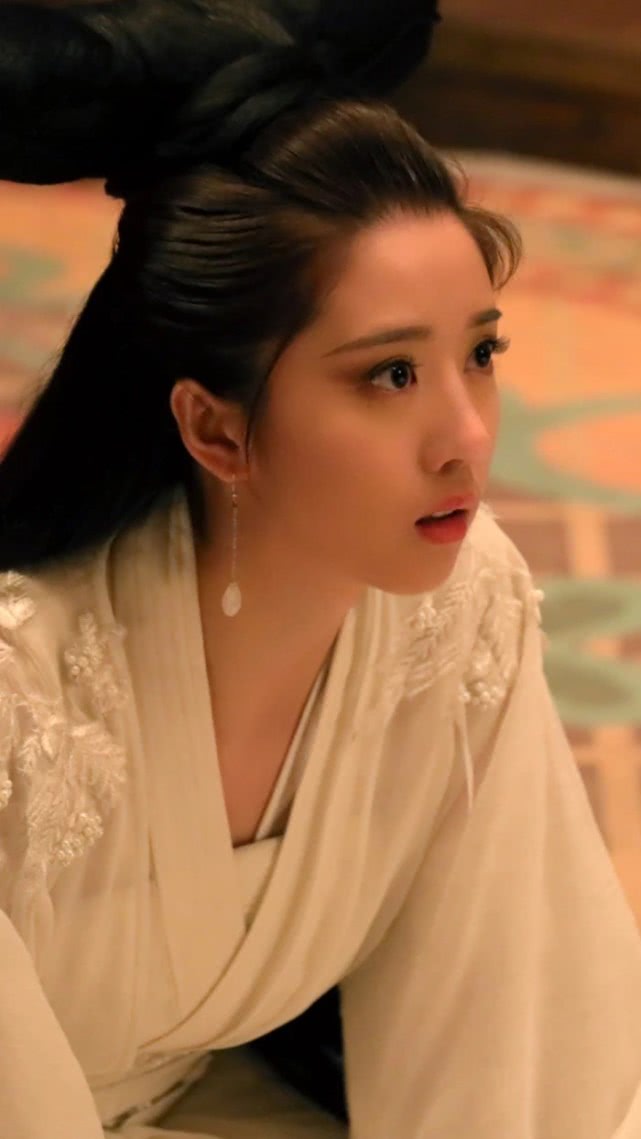 李凯馨演完小倩,又要来出演绝色美人西施,感觉这颜值驾驭不住啊