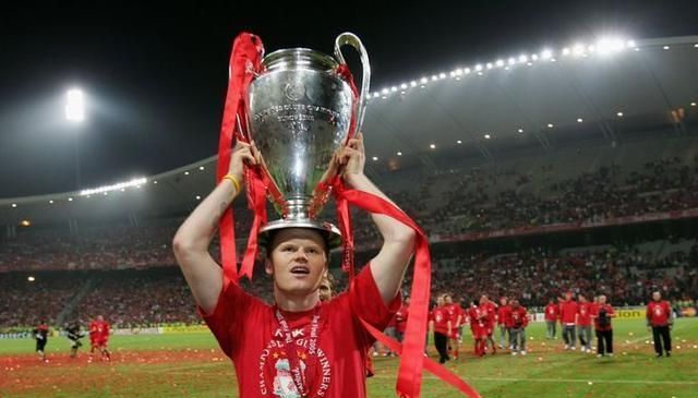 曾令对手当场断腿的挪威重炮,利物浦的"带刀侍卫"约翰·里瑟