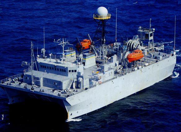 一东一西扼守关键海峡,美军间谍船玩出新花样,挑衅意味十分浓烈