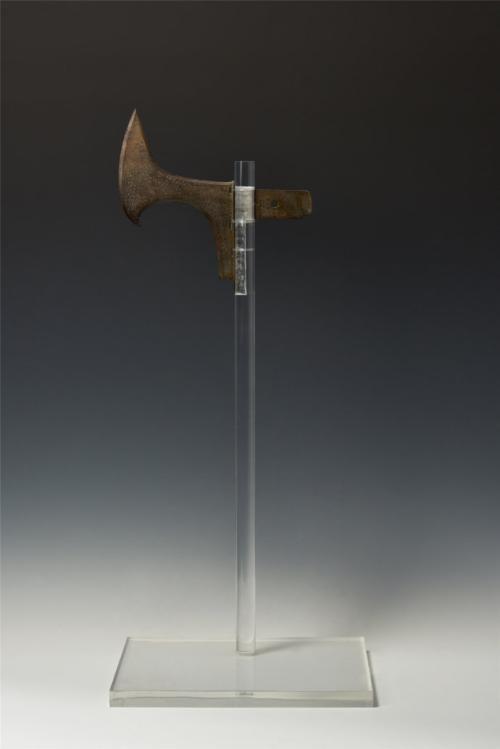 保利博物馆有把斑纹钺用放大镜看钺身会发现神奇蝎子纹