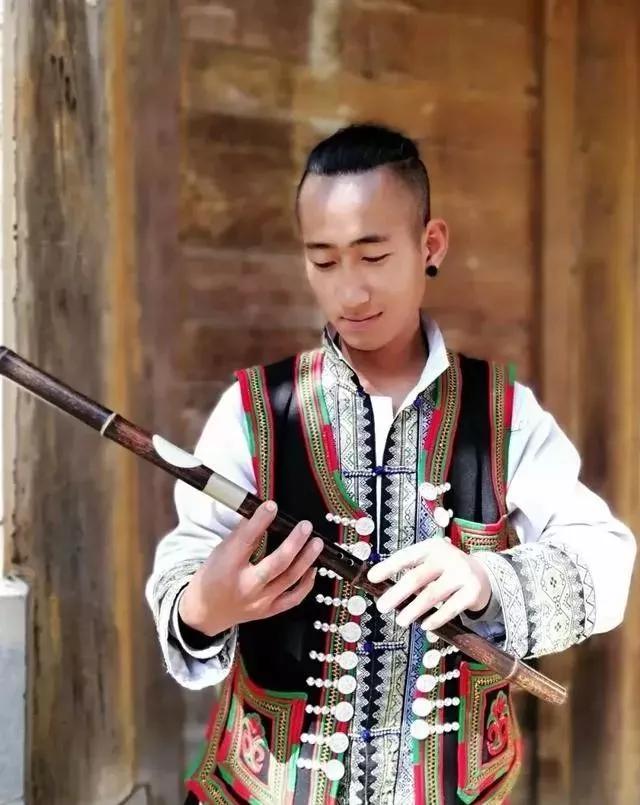 绿春哈尼族云南15个少数民族之一世外桃源的绿春县值得一去