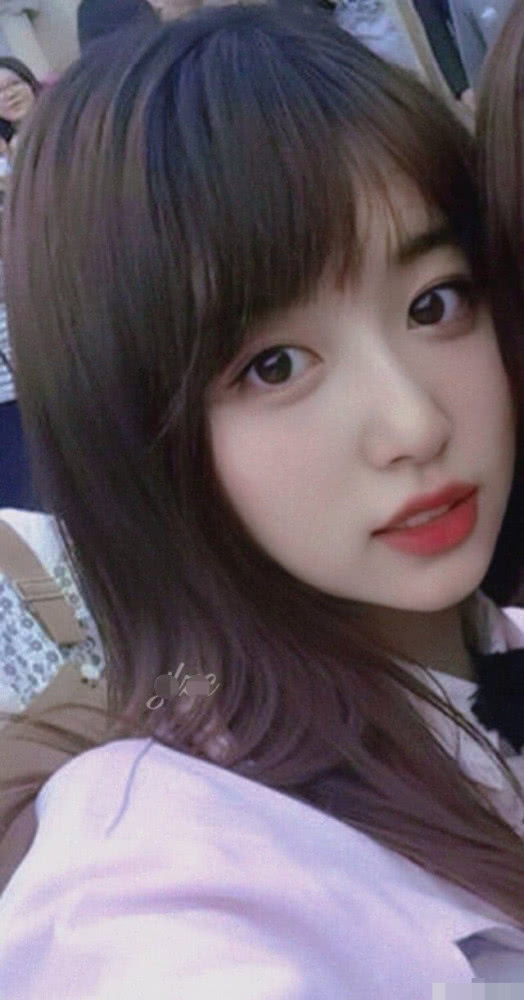 疑似孔雪儿旧照曝光 网友评论:确定是一个人吗?早年的她这么美