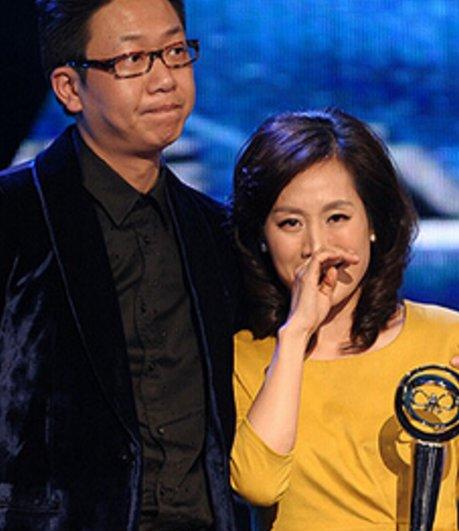 主持人林海,两任妻子都是同行,如今49岁生活十分幸福